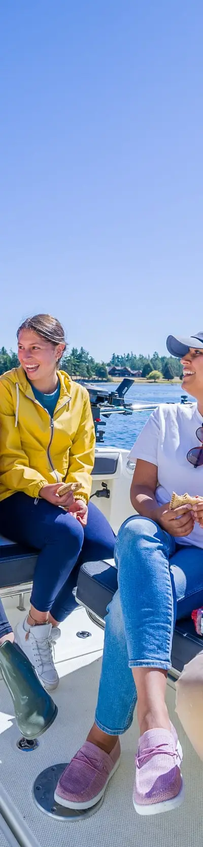 T25 Pilothouse marketing photo