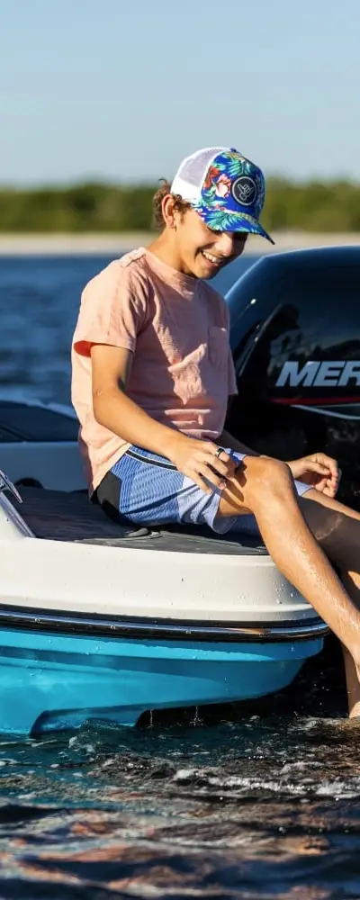 VR5 Outboard marketing photo