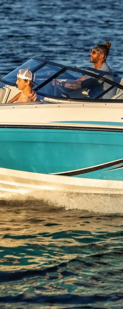 VR5 Outboard marketing photo