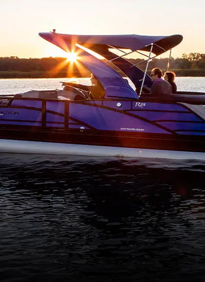 R Bowrider Line marketing photo