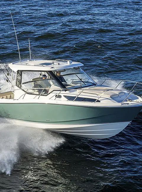 325 Conquest marketing photo