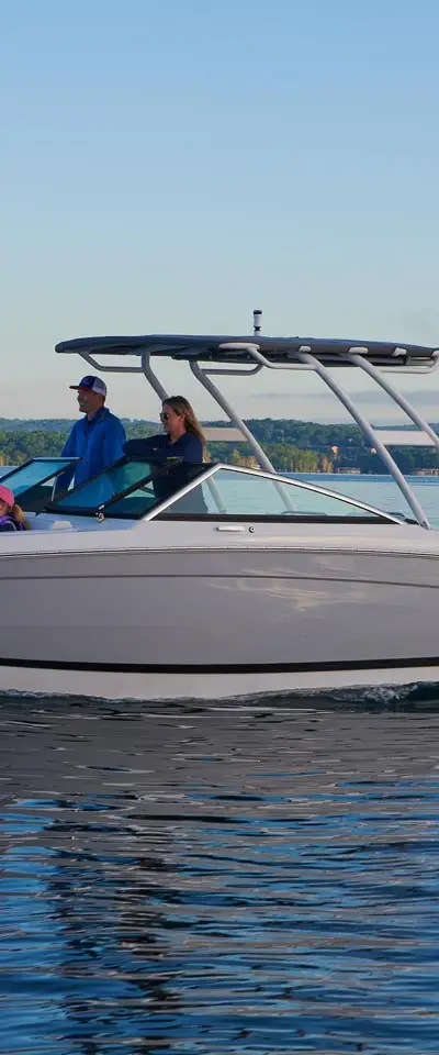 R6 Outboard marketing photo