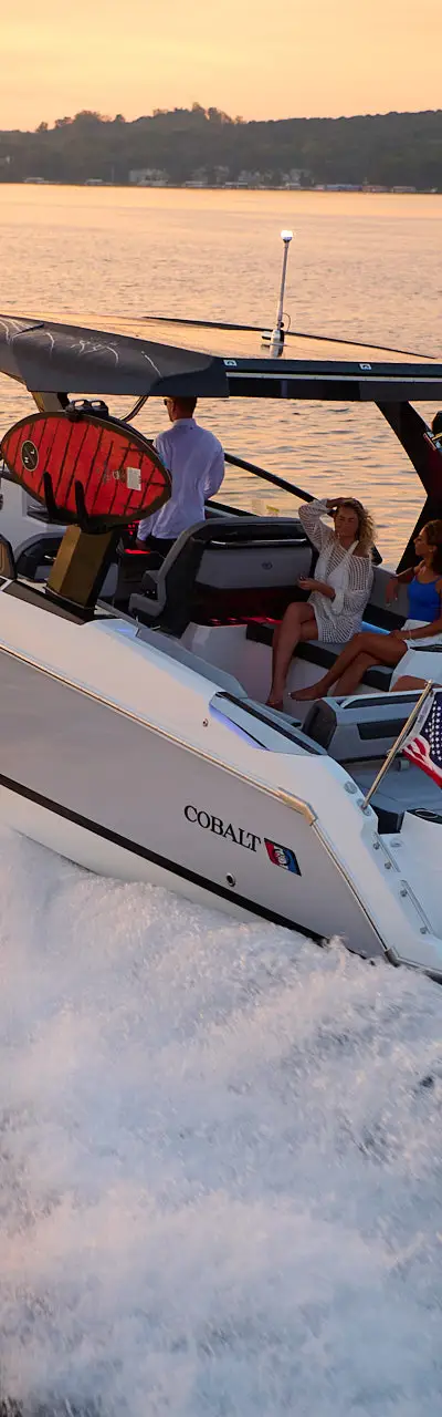 R31 Surf marketing photo