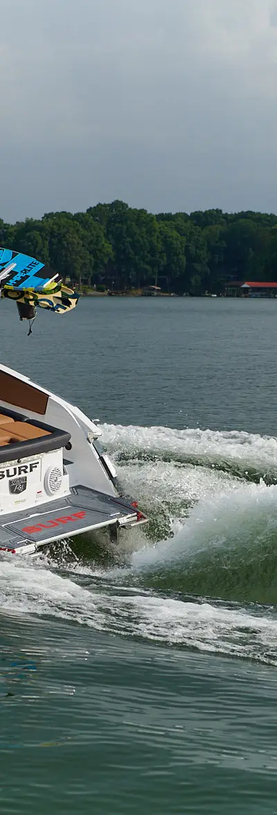 R4 SURF marketing photo