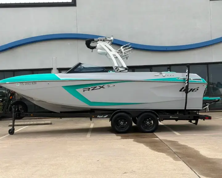 2021 Tige 23RZX hero photo