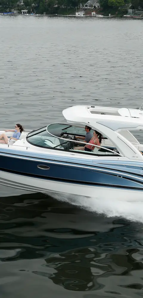 310 Bowrider marketing photo