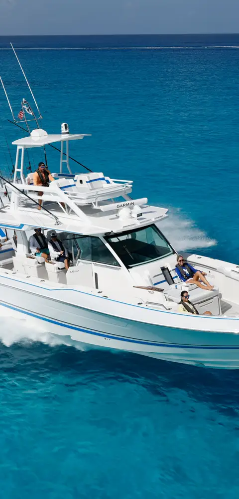 457 Center Console Fish marketing photo