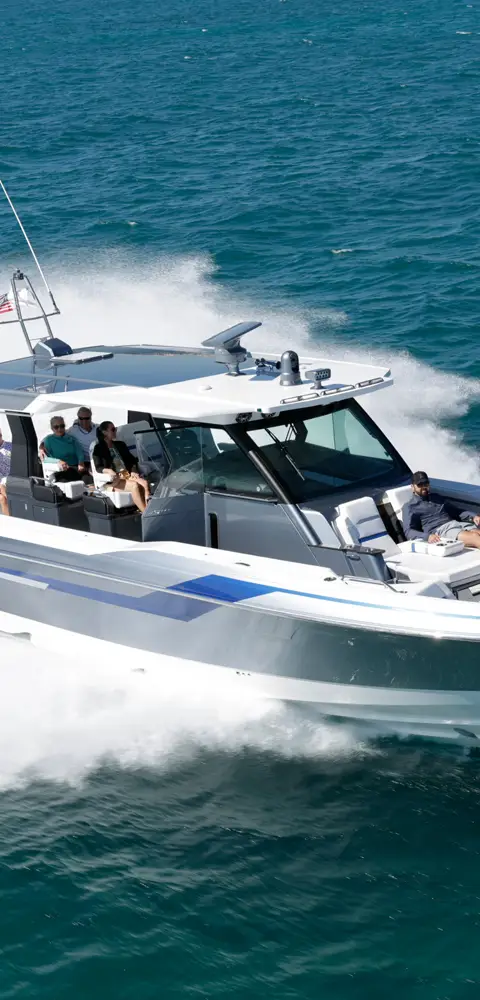 457 Center Console Sport marketing photo