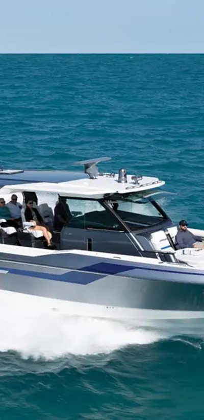 457 Center Console Sport marketing photo