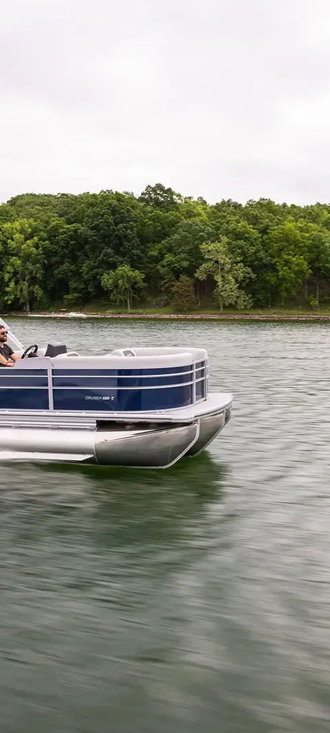 CRUISER 210 marketing photo