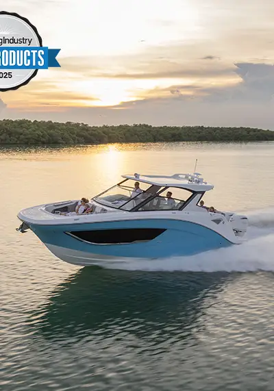 SunDeck 3200 Outboard marketing photo