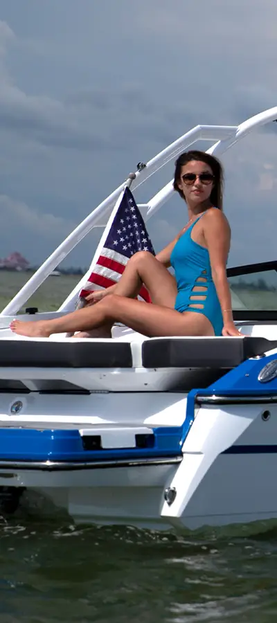 M-22 marketing photo