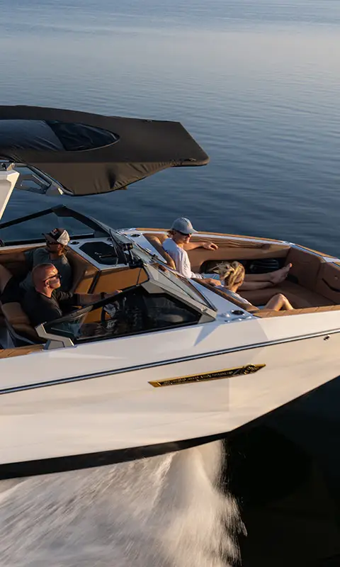 Super Air Nautique G25 marketing photo