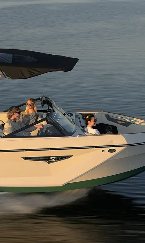 Super Air Nautique S23 marketing photo