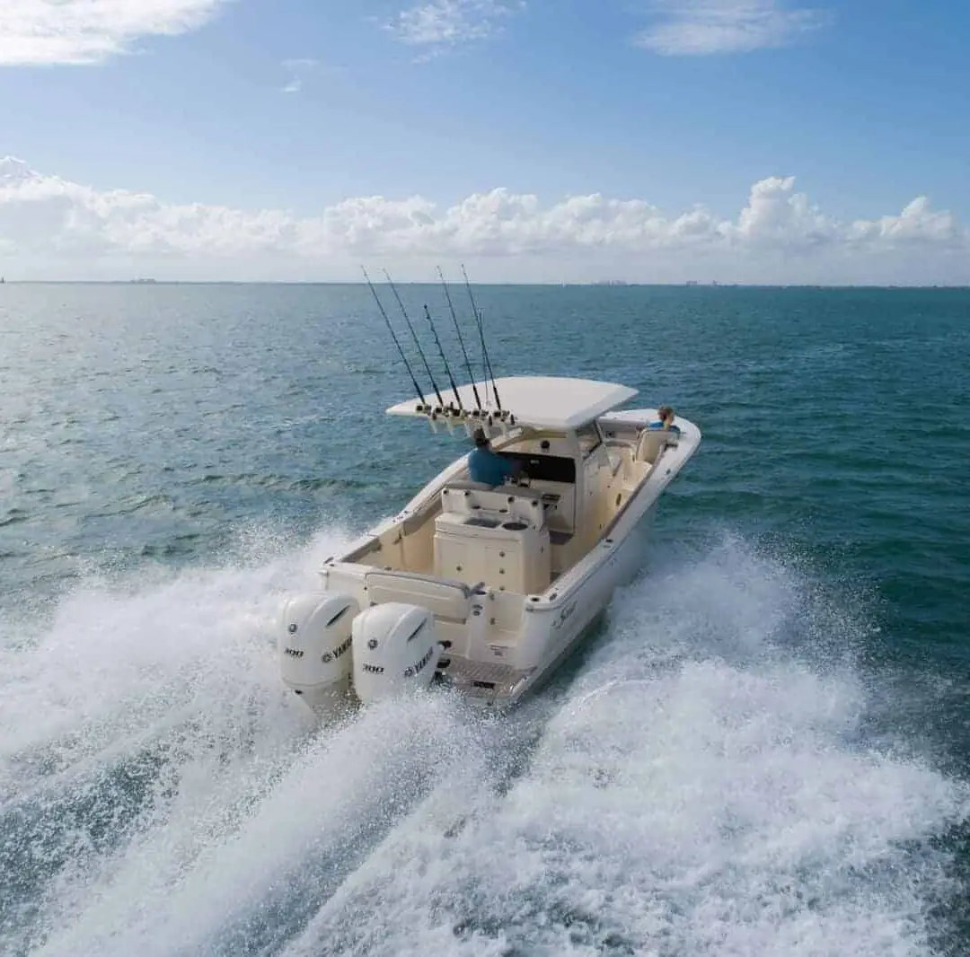 305 LXF marketing photo