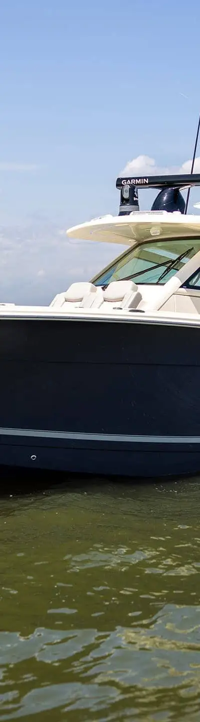 400 LXF marketing photo