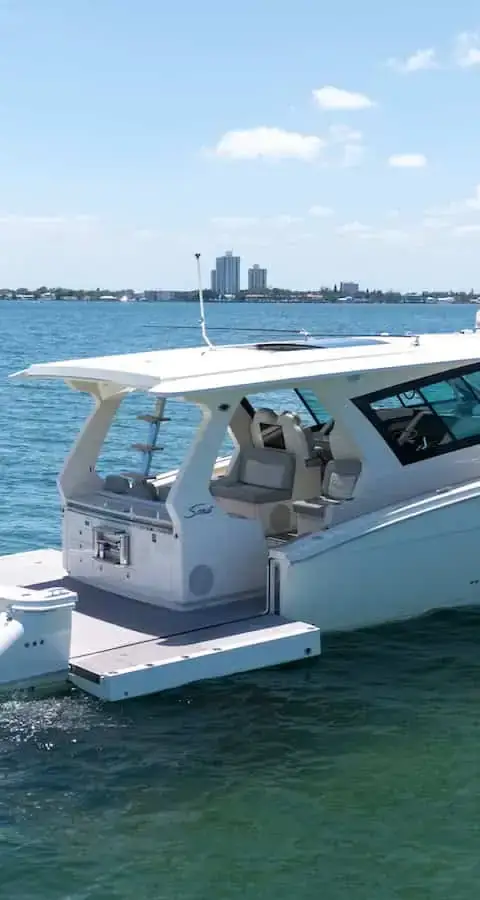 530 LXF marketing photo