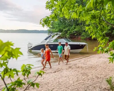 SDX 250 Outboard marketing photo
