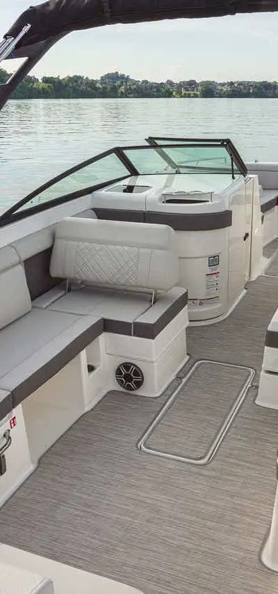 SDX 290 Outboard marketing photo