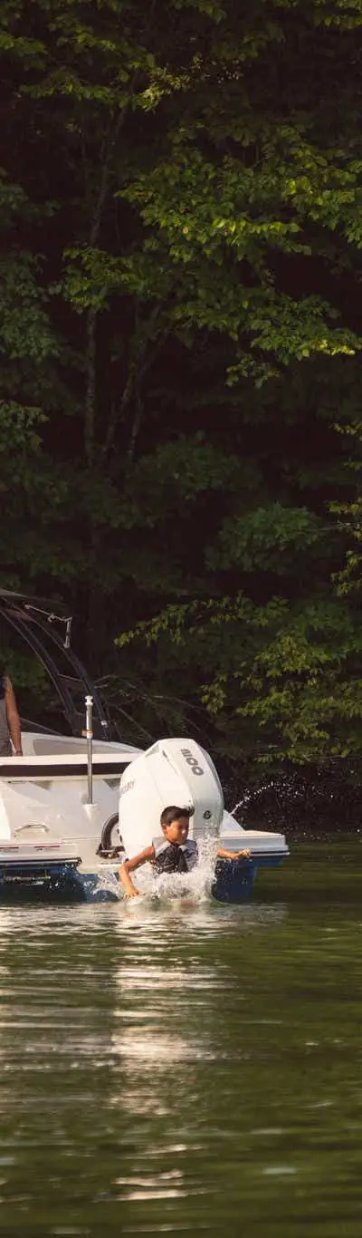 SPX 230 Outboard marketing photo