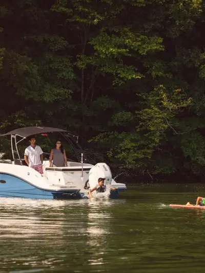 SPX 230 Outboard marketing photo