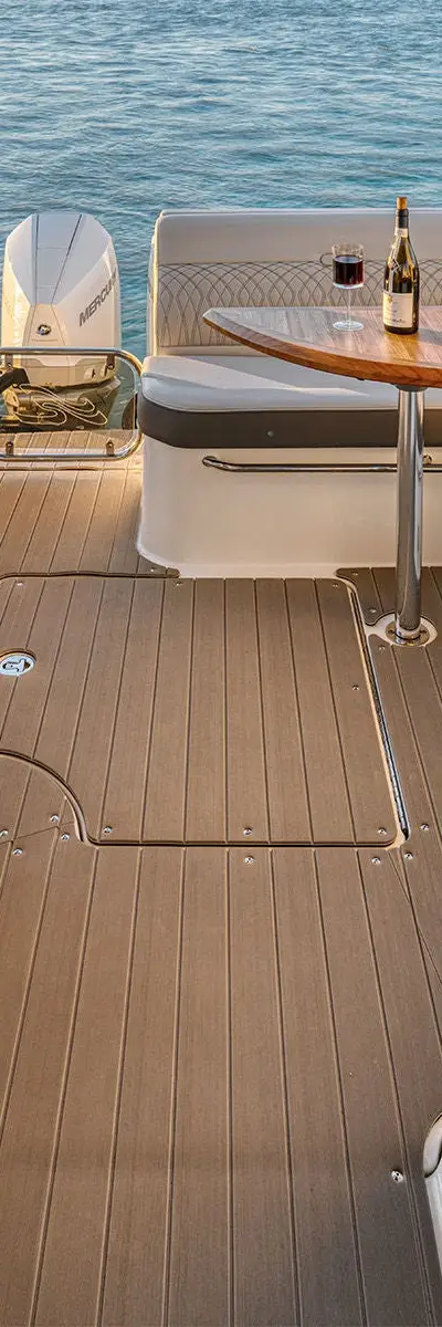 Sundancer 370 Outboard marketing photo