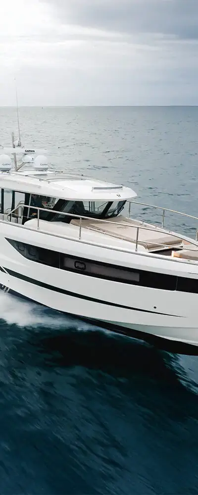 Wellcraft 44 Explorer marketing photo